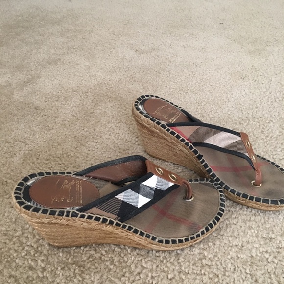 Burberry T Strap Sandal Wedges - Picture 7 of 8